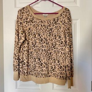 Joie cheetah pattern long sleeve